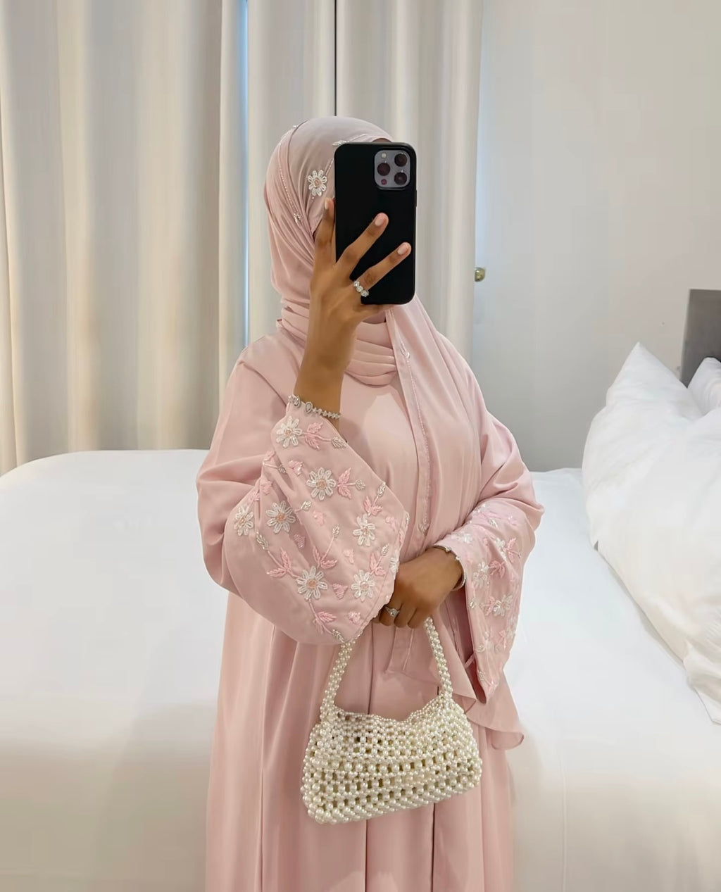 Abaya noor al Ward